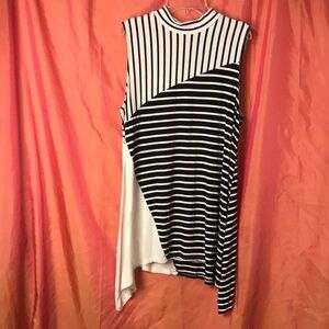 Ava James Women’s Sleeveless Tunic Size 1X Black White Soft and Stretchy